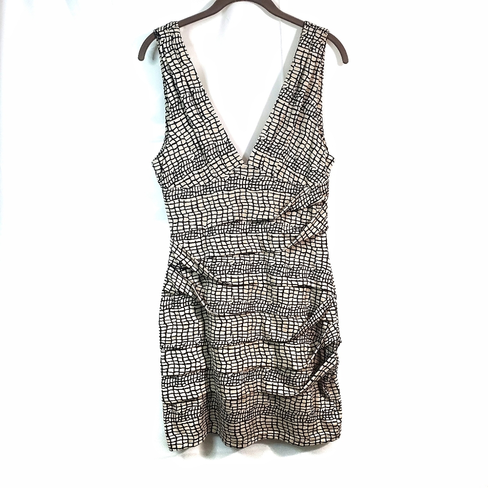 LUSH V-Neck Sleeveless Mini Dress  - lt. tan/black